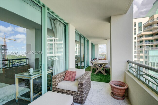 3400 SW 27th Ave Unit 1607