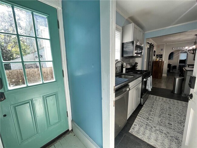 Photo - 16 Vaughan Ave Unidad 1