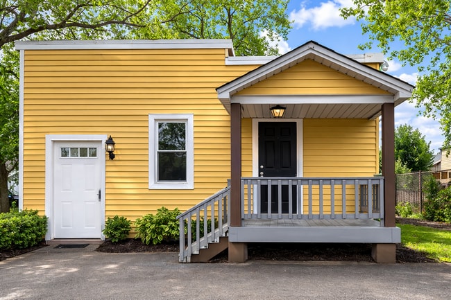 Building Photo - 133-135 W Jackson St, Painesville, OH 44077 Unit 135