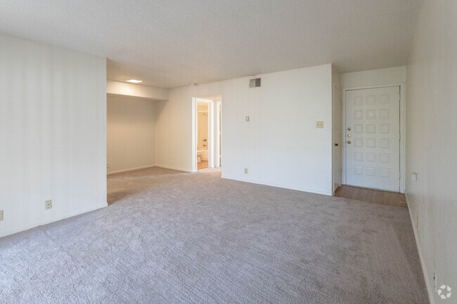 1HAB, 1BA - 700&nbsp;ft² - Trinity Place