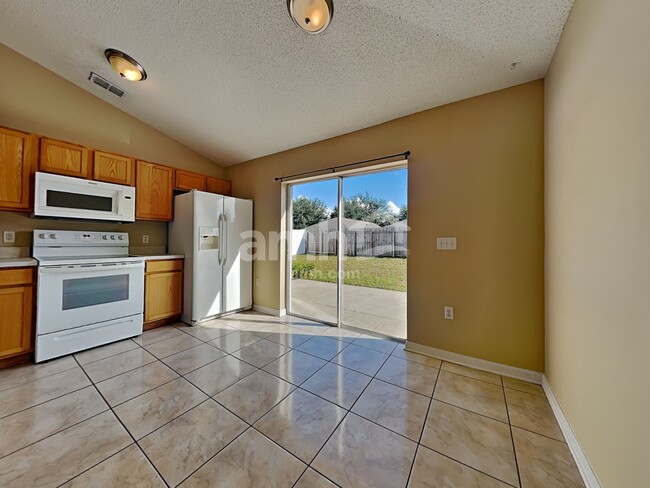 Photo - 11414 Ivy Flower Loop