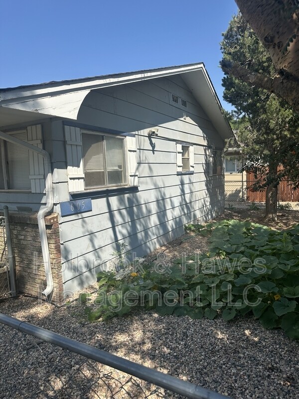 Photo - 601 N Bryan Ave