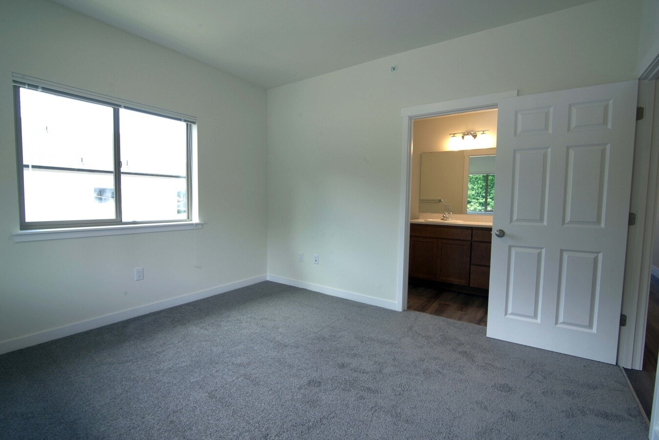 Photo - 700 N State St Unit 101