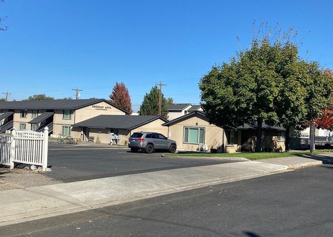 Welcome Home to Obsidian Apartments!