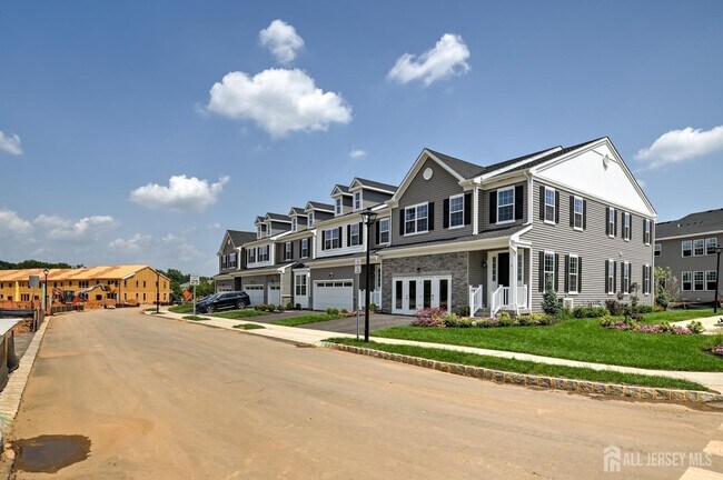 Photo - 13 Griffin Ln