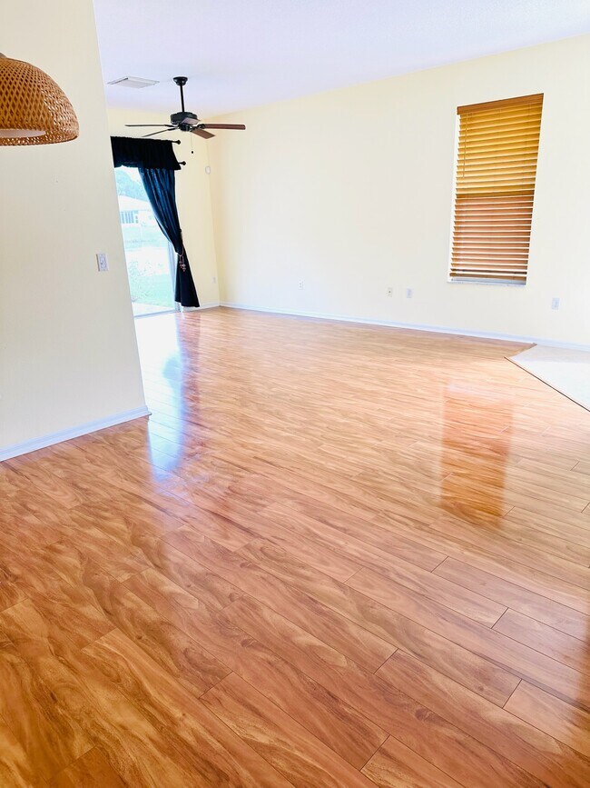 Photo - 867 SW Rocky Bayou Ter