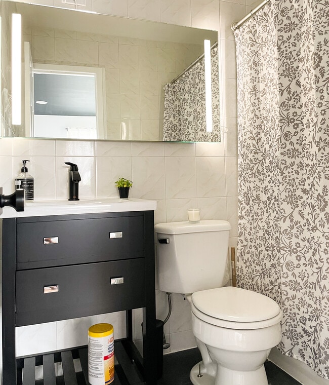 Photo - 281 Lexington Ave