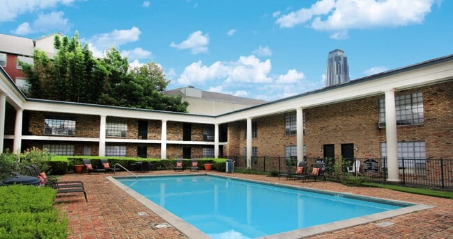 Galleria Court Apartments
