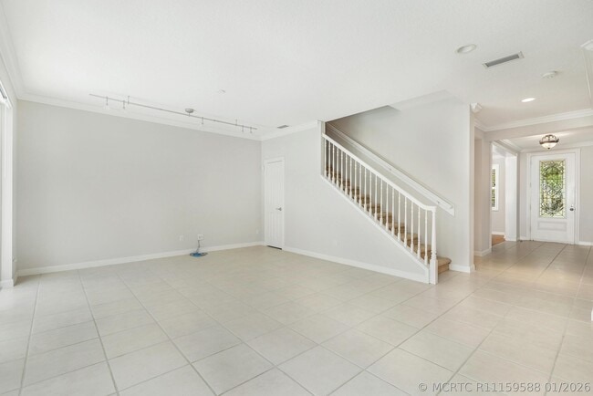 Photo - 130 Poinciana Dr