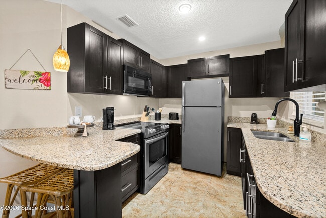 Photo - 1672 Pineapple Ave