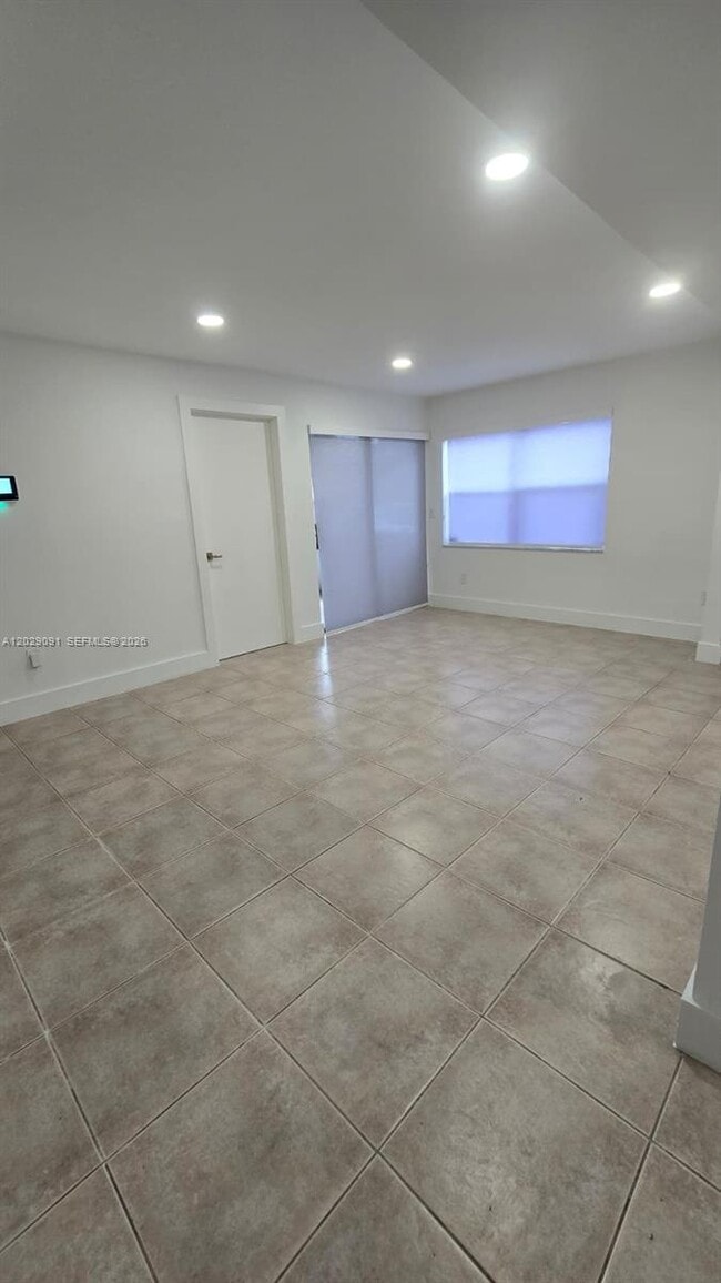 Building Photo - 6515 W 26th Dr Unit 12-38