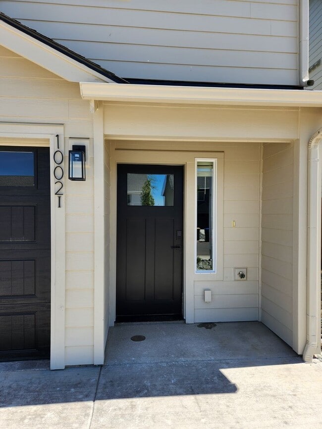 Photo - 2 Bedroom 2.5 Bath in Winlock