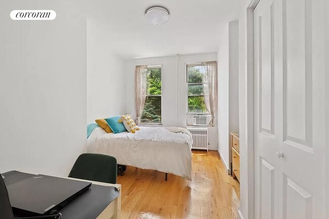 Photo - 210 Green St