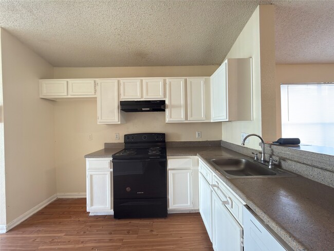 Photo - 15743 Ridgegate Rd