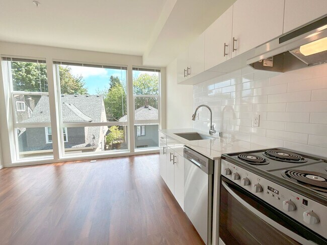 Photo - Vue on Harvard