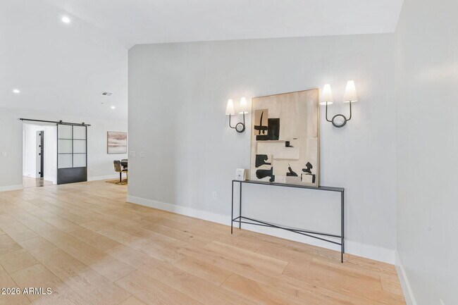 Photo - 3842 E San Miguel Ave