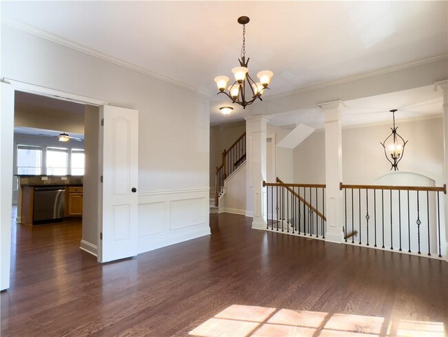 Photo - 519 Twinrose Way