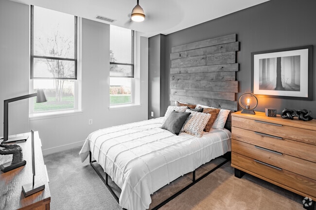 2BR, 2BA - 1117SF
