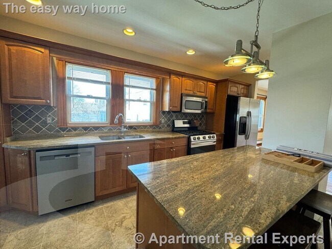 Photo - 14 Melville Rd Unit #2