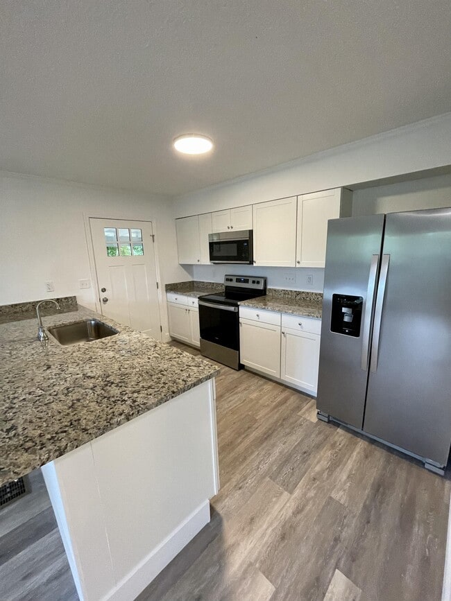 Photo - 51 Allen Ave