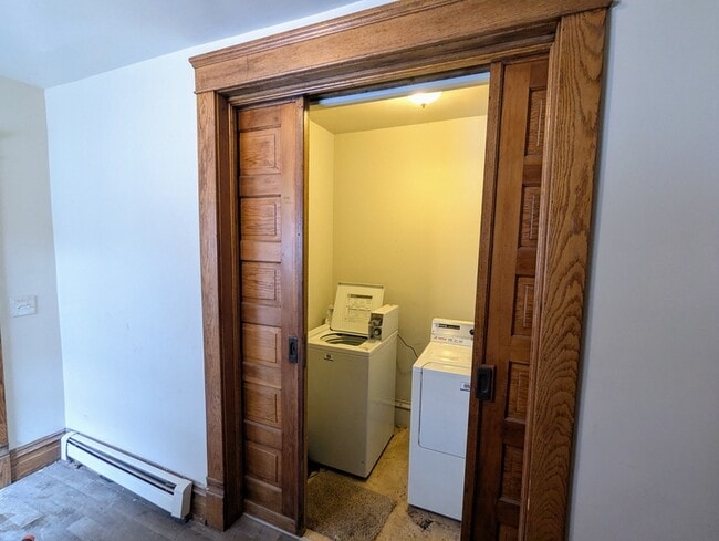 Photo - 724 N Walnut St Unit 1