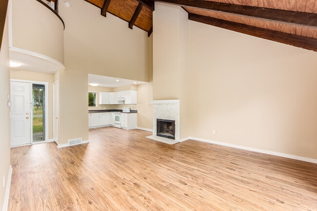 Open Floor Plan - 3003 Cranston Dr Townhome