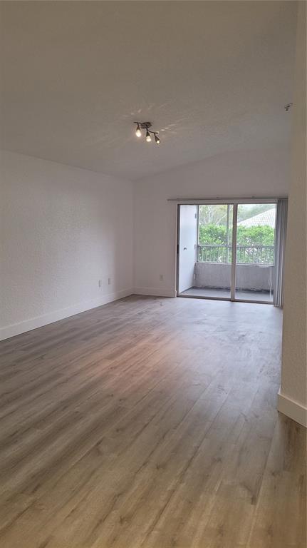 Photo - 2851 N Oakland Forest Dr Unit 307