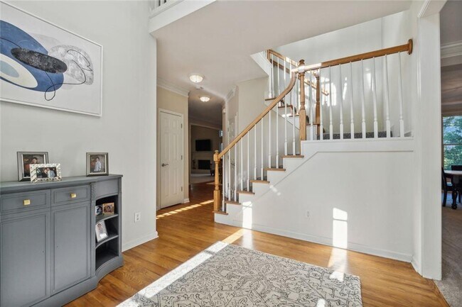 Photo - 508 Huntington Pl