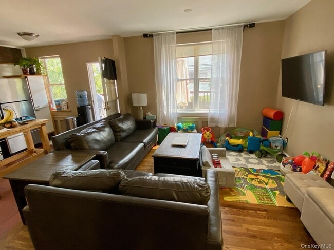 Photo - 462 W Chester St Unit Main