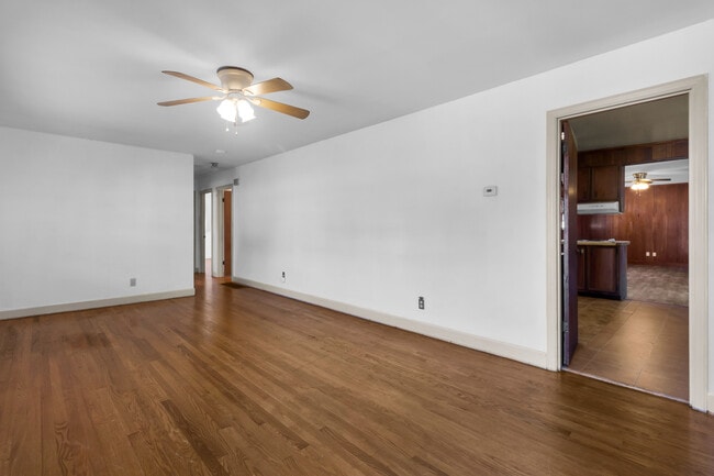 Photo - 2307 Woodland Ave
