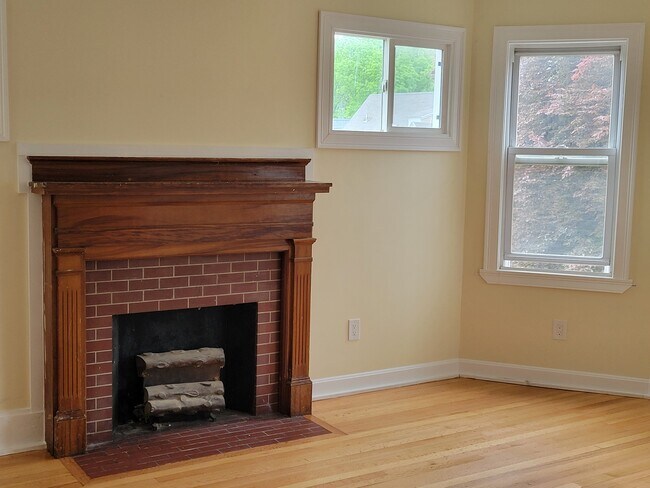 Photo - 52 Nixon St Unit 2