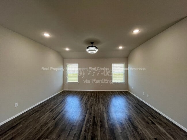 Photo - 6902 SW Whitmarsh Rd