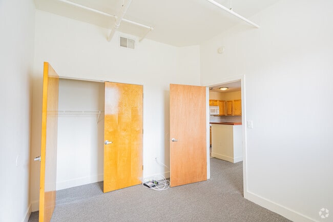 2BR, 2BA - Grace & Monroe Apartments