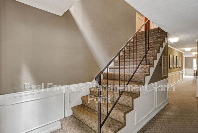 Photo - 3513 Essex Ave