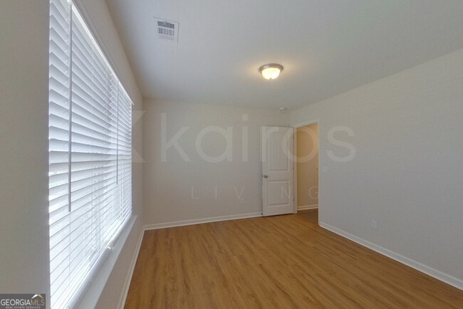 Photo - 106 Ebenezer Blf Wy
