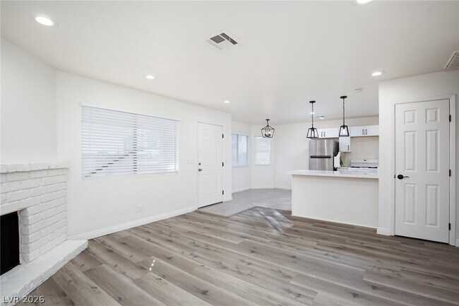 Photo - 737 Rock Springs Dr Unit 201