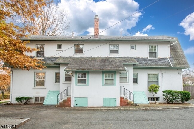 Photo - 61 Claremont Ave