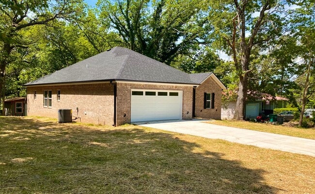 Photo - Newer 3 Bedroom 2 Bath home on Large lot!!!
