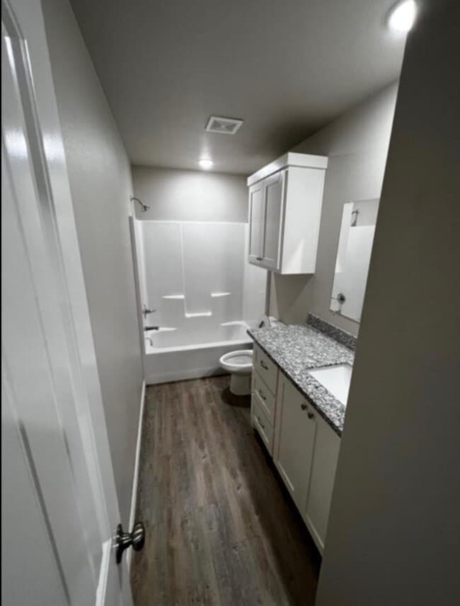 Photo - 2632 Hickory Ave