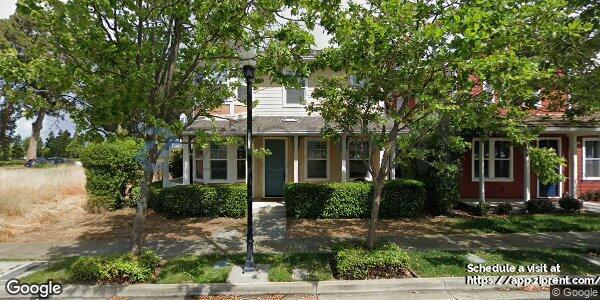 Building Photo - 444 E Poplar St