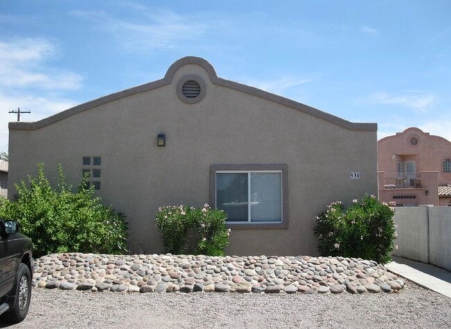 Photo - 930 E Adelaide Dr Unit 1