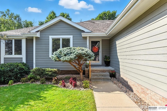 Photo - 16125 Timberline Dr