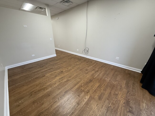 Photo - 2144 Clarence Ave Unit 1