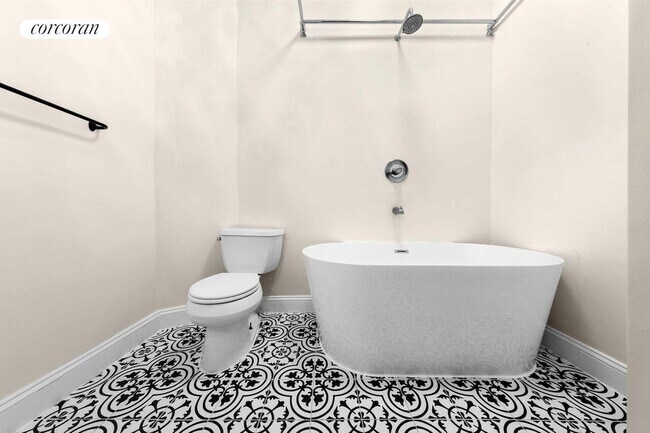 Photo - 621 Macon St