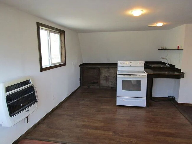 Photo - 195 Mountainview Dr