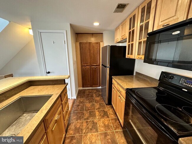 4311 Pembrook Village Dr