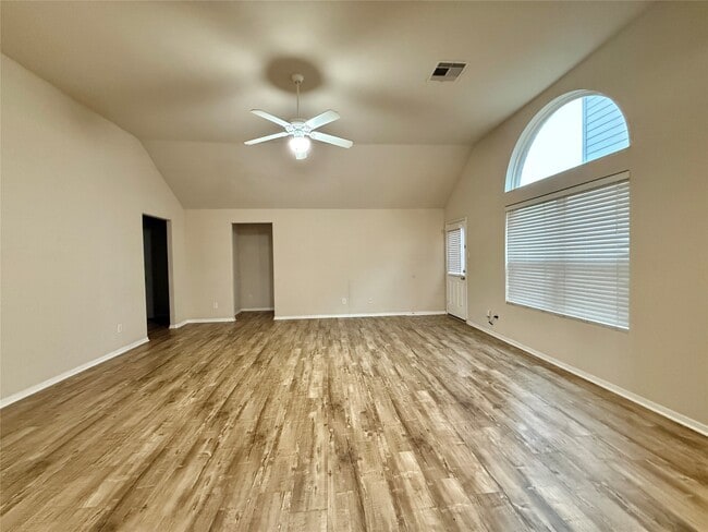 Photo - 14802 Fir Knoll Way