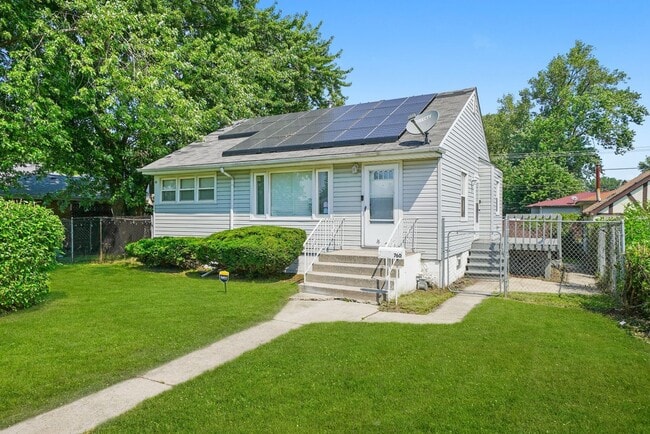 Photo - 760 Sibley Blvd