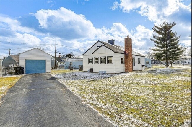 Building Photo - 3 Riverview Ave Rental
