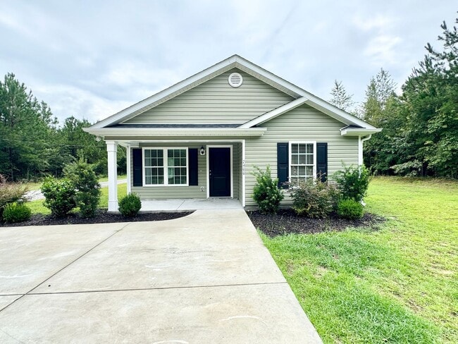 Building Photo - 3 Bedroom, 2 Bath in Conway! No HOA!